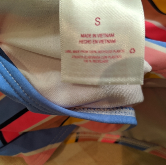 Striped one piece - Picture 4 of 4